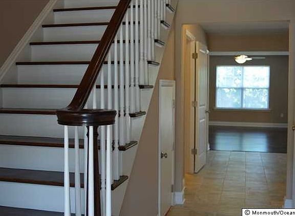 2nd image of 30 Wiley Way