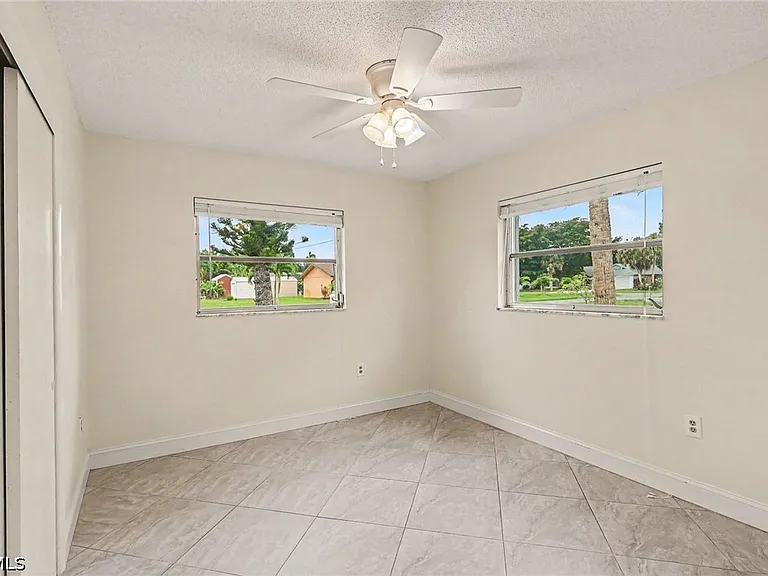 5403 Baylor Ln — Photo 8