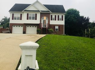 371 Sunset Ridge Ln, Lexington, NC 27295