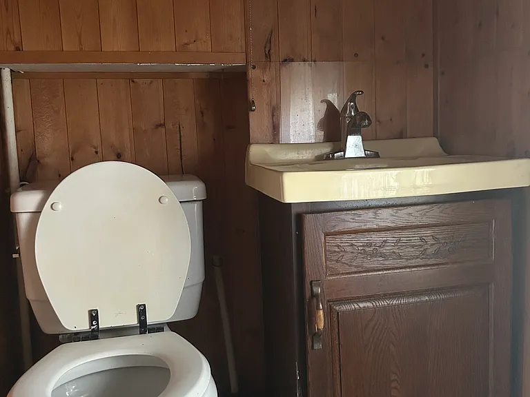 417 W Ferry St — Photo 13
