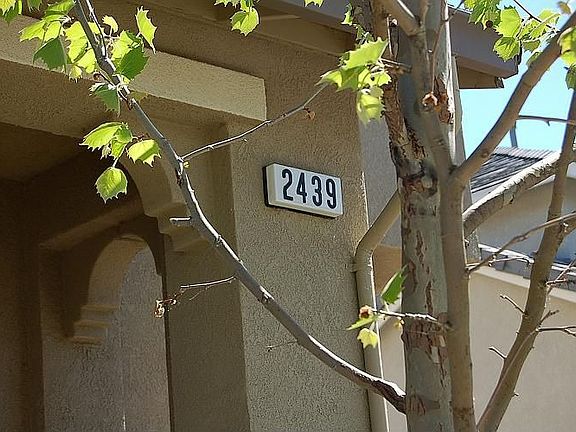 3rd image of 2439 Hanson Dr