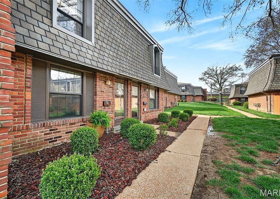 1st image of 4262 Eiffel Dr