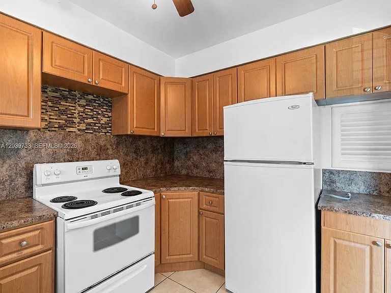 20 Park Dr #9 — Photo 8