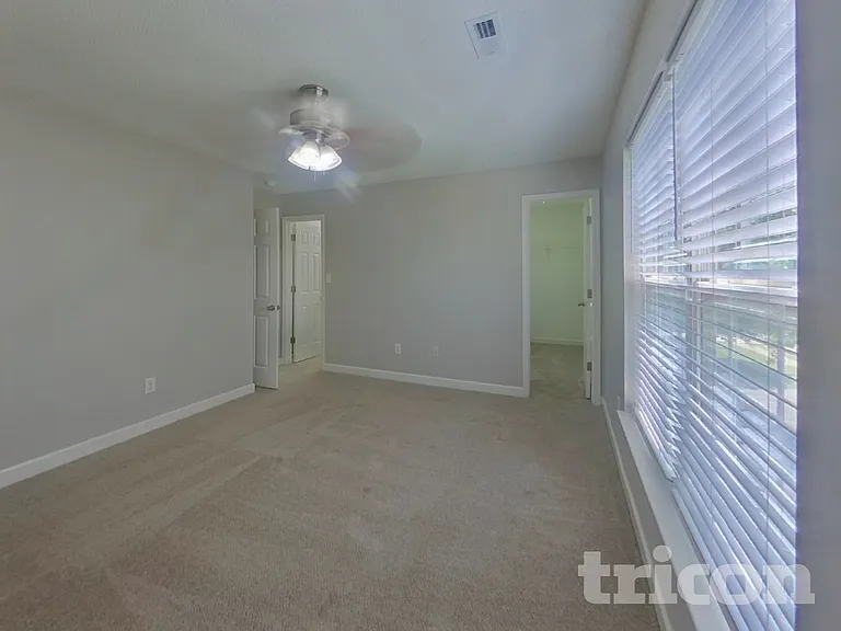 4940 Hopewood Ln — Photo 6