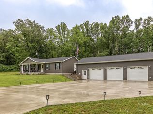 19366 Laurel Run Rd, Nelsonville, OH 45764
