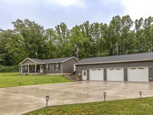 19366 Laurel Run Rd, Nelsonville, OH 45764
