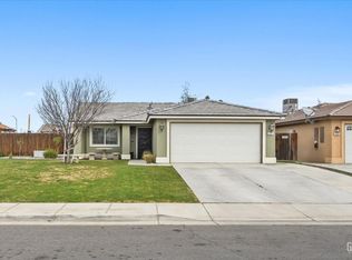 512 Kingscross Ave, Bakersfield, CA 93307