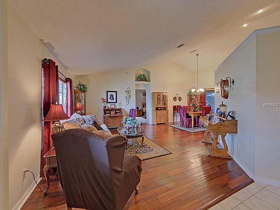 2nd image of 868 Lake Jackson Cir