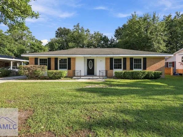 611 Olive St, Hinesville, GA 31313