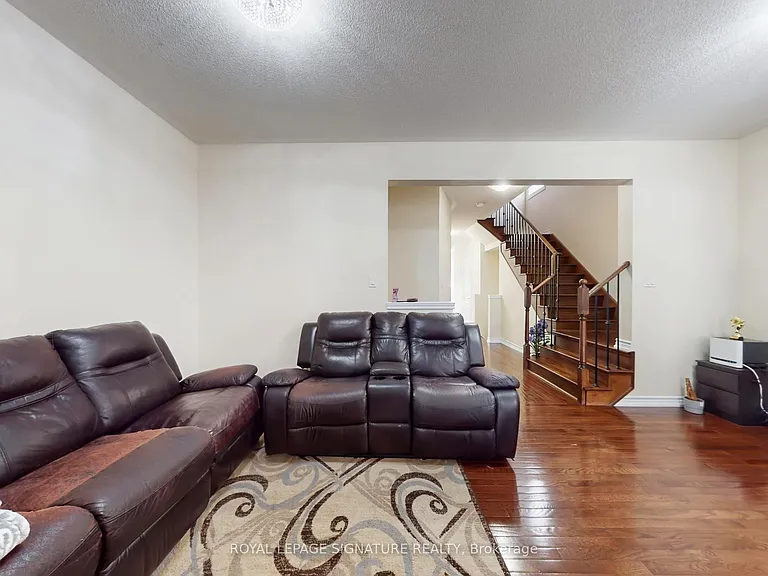 30 Walbrook Rd — Photo 6