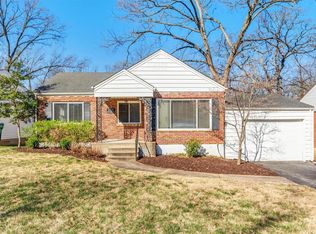 1115 Pinetree Ln, Saint Louis, MO 63119