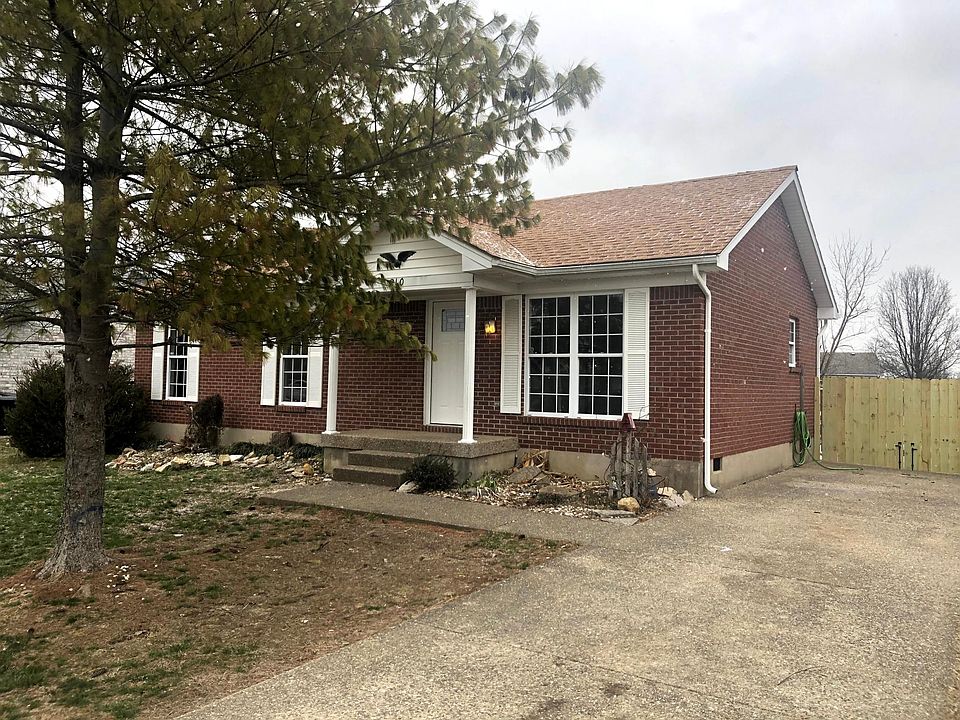 1st image of 210 Beechcliff Cir