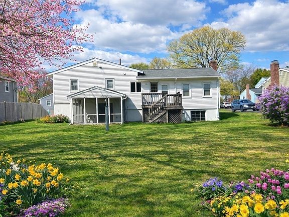 2nd image of 8 Walnut Knl