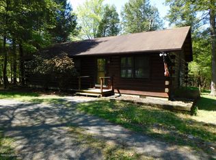 118 Holiday Dr, Lehighton, PA 18210