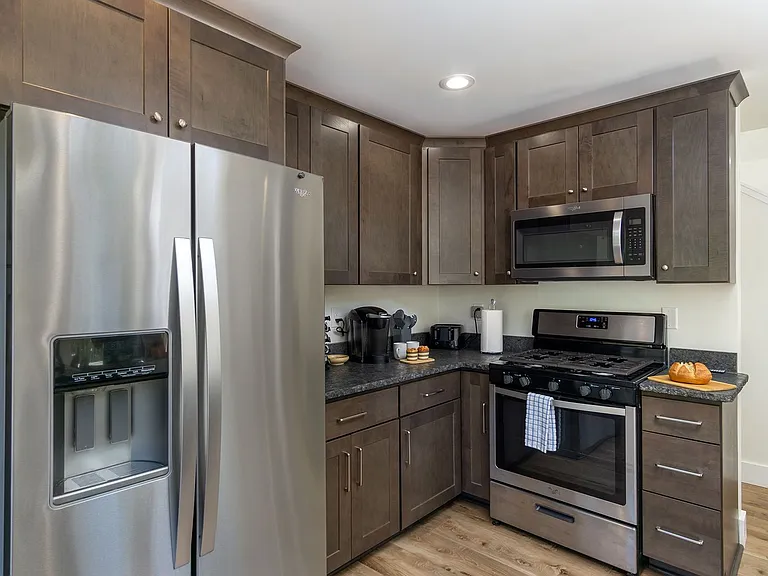 27 M L Reagan Dr — Photo 11