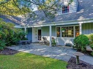 22 Hillside Ave, Bernardsville, NJ 07924