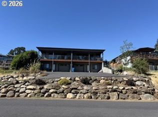 514 NE Grandview St, White Salmon, WA 98672