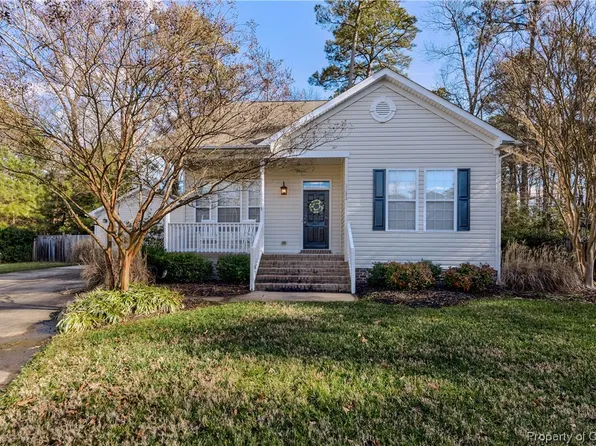 8163 Billings Ct, Hayes, VA 23072