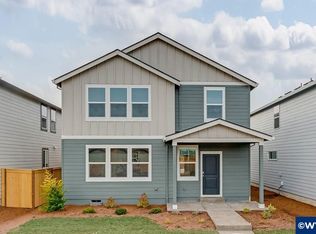 2751 Meadowlark Ave, Woodburn, OR 97071