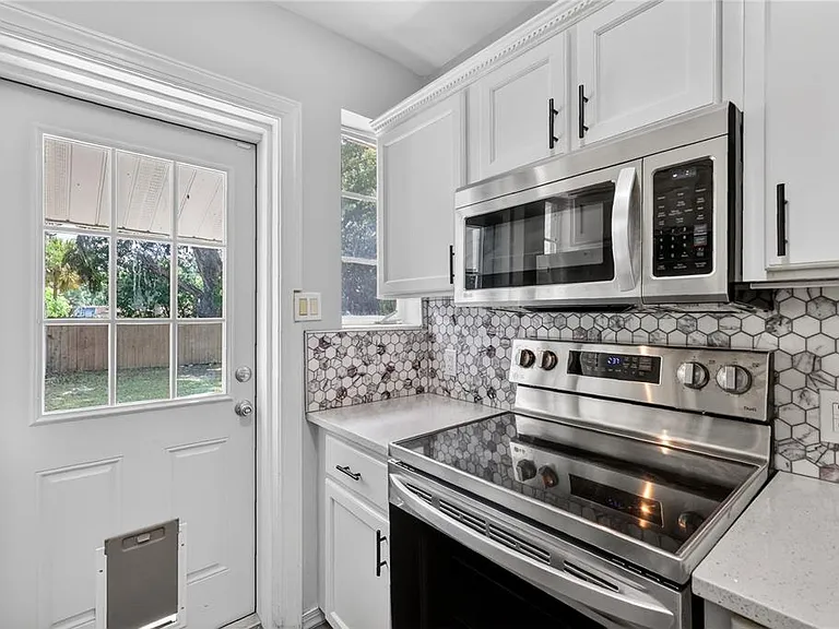 706 Mission Dr — Photo 20