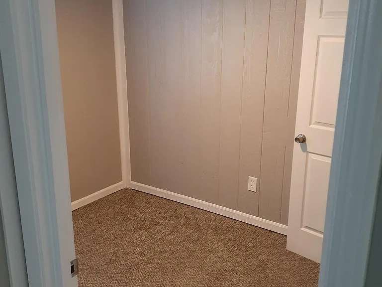 Bedroom 3 (~10x10)