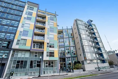 1 bed, 883 sqft, $2,595 — Photo 2