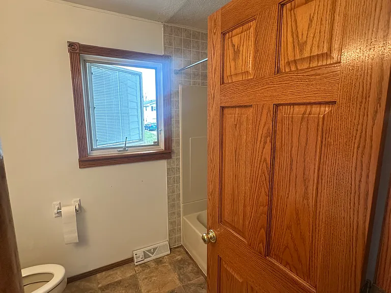 2425 W Florian Ct — Photo 13