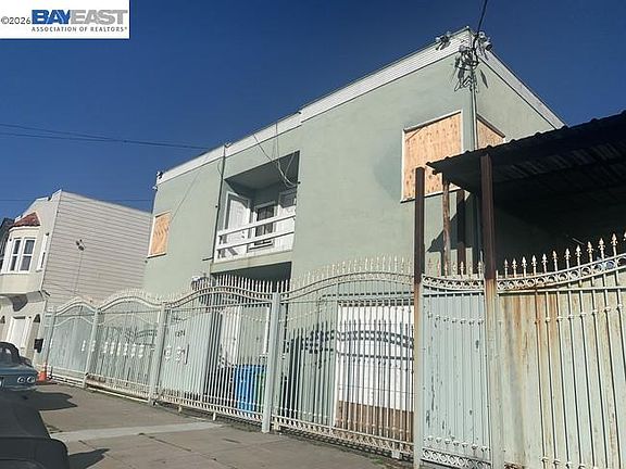 3rd image of 1278 Thomas Ave
