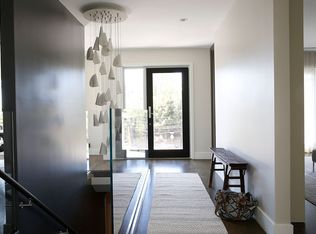 2 Biehs Ct, Oakland, CA 94618