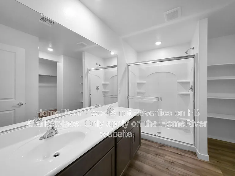 1050 W West Virginia Ave — Photo 8