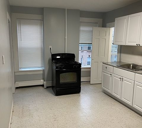 4th image of 291 Elm St #11253963