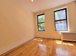 256 E 10th St #3L, New York, NY 10009