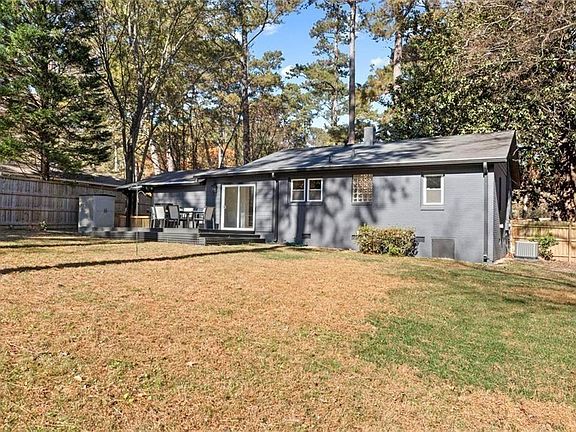 5th image of 1333 Victor Rd NE