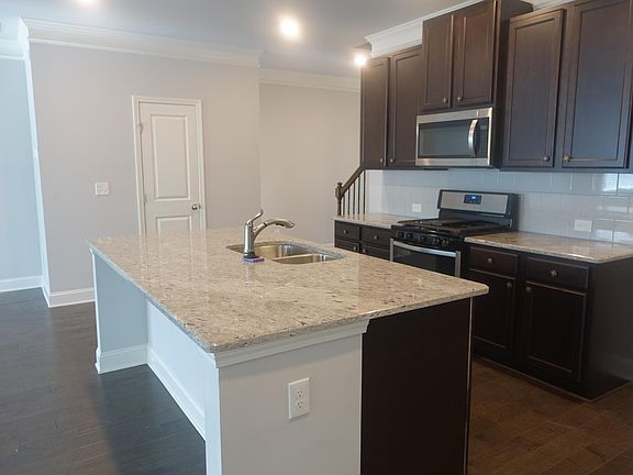 5th image of 2508 Irwell Way