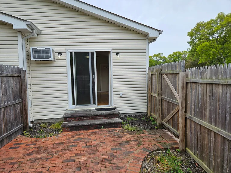 2 Carnegie Dr #2 — Photo 24