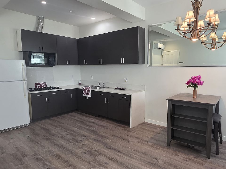 1st image of 51465 Mariposa Dr #A