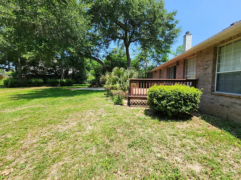 4219 Spindlewick Dr — Photo 12