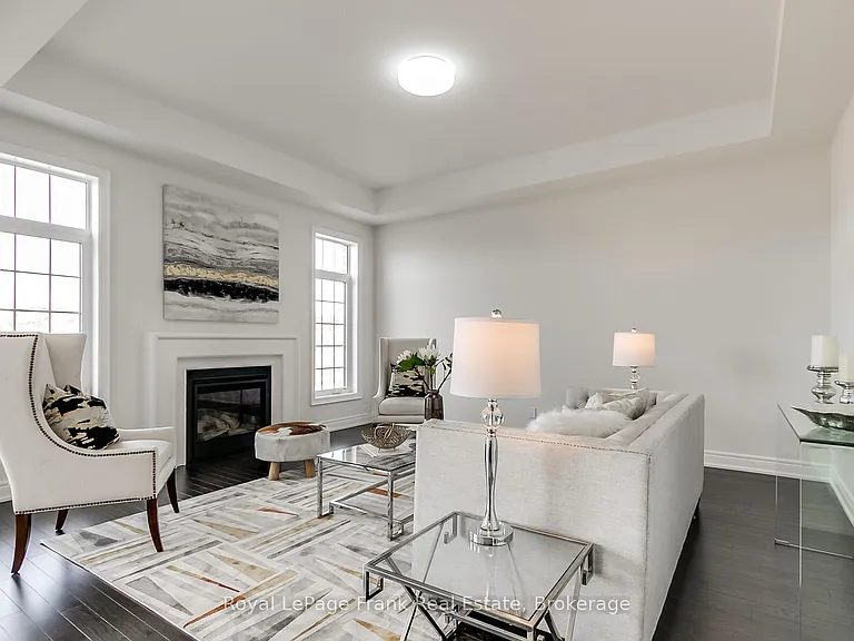 72 Christine Elliott Ave #MAIN — Photo 4