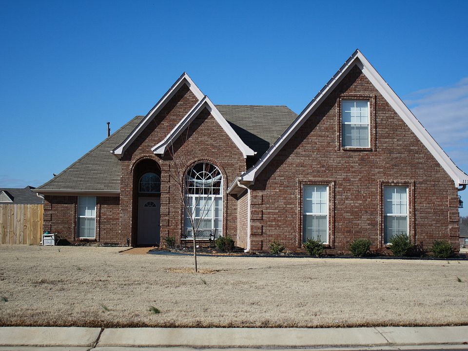 1st image of 115 Redbud Dr