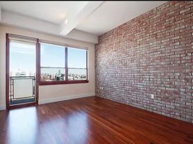 240 Meeker Ave, Brooklyn, NY