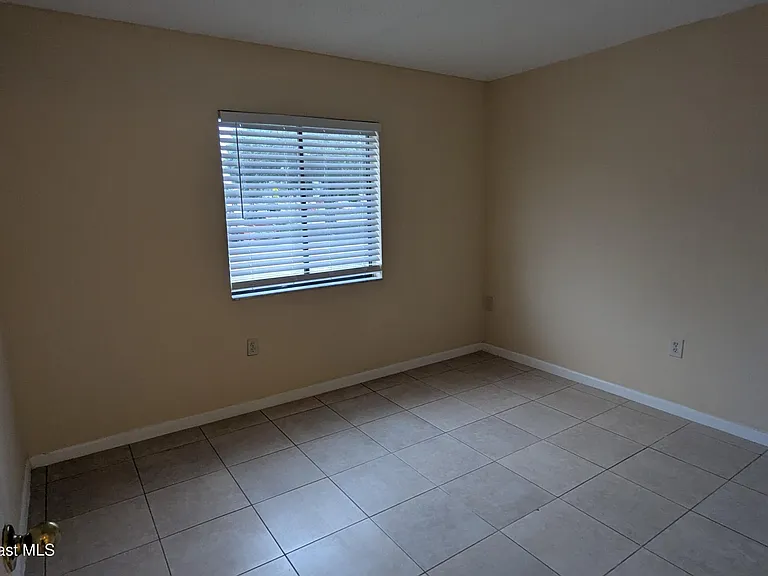 109 San Juan Cir — Photo 14