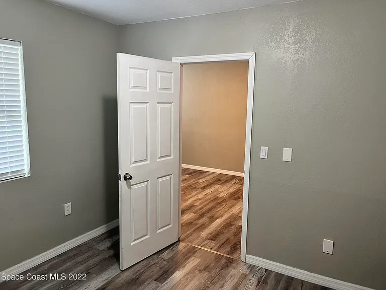 701 Tropic St #B — Photo 10