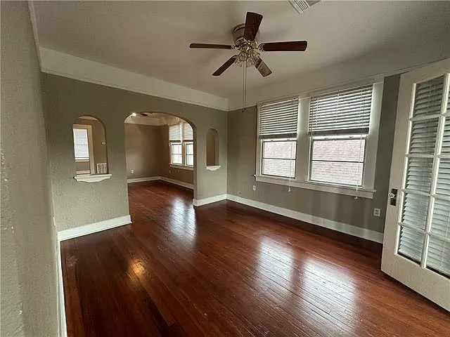 358 Lowerline St — Photo 7