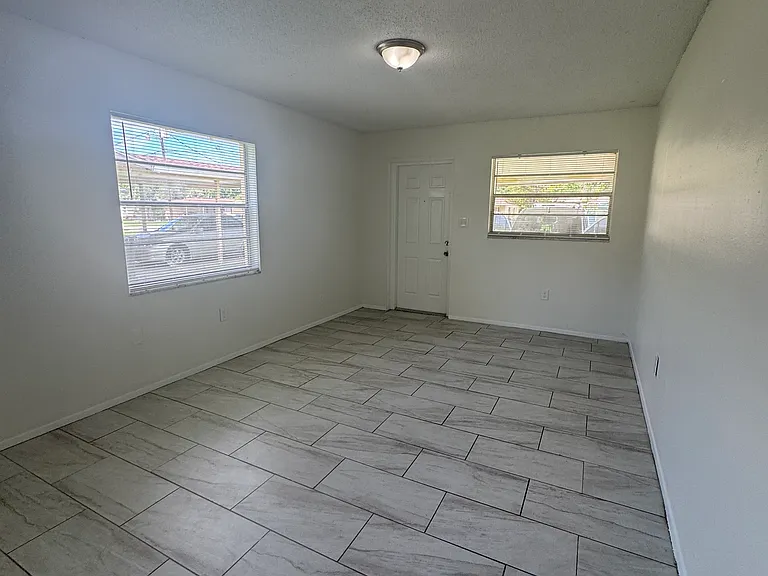 5509 18th St W #5509B — Photo 3