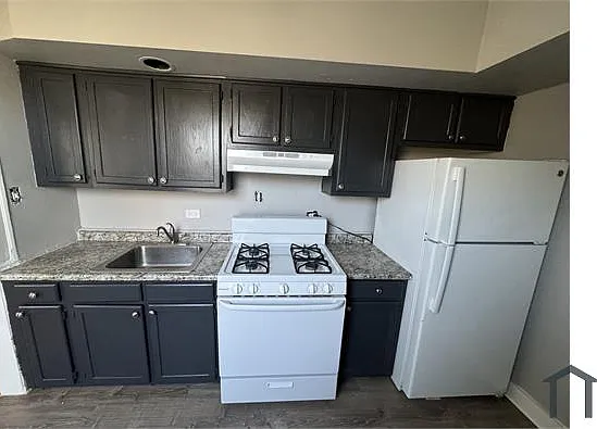 7156 S Rhodes Ave — Photo 6