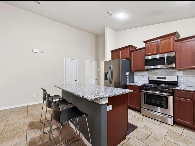 5703 Casa Martin Dr — Photo 9
