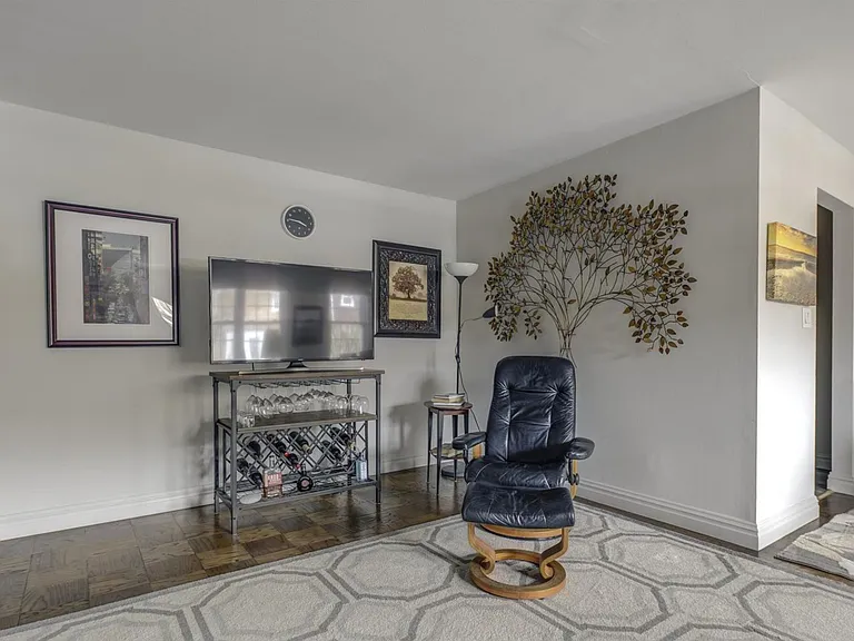 1 Anchorage Ln #2B — Photo 6