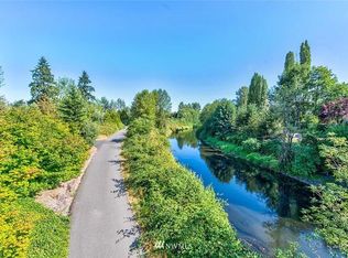 15827 NE Leary Way #B108, Redmond, WA 98052