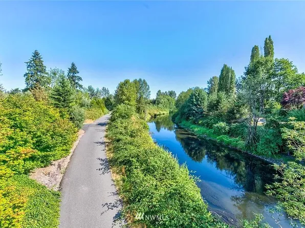 15827 NE Leary Way, Redmond, WA