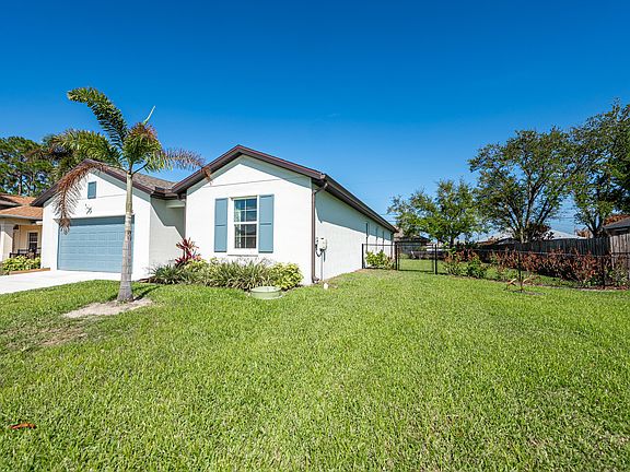 3rd image of 226 SW Milburn Circle #209
